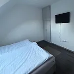 Heni Apartment Apartment Buk