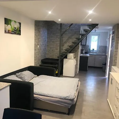 Apartment Komoheni 2 *