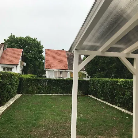 Apartment Komoheni 2 *